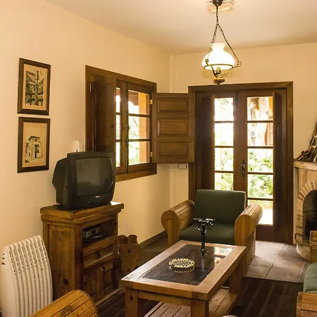 Rosas Villa